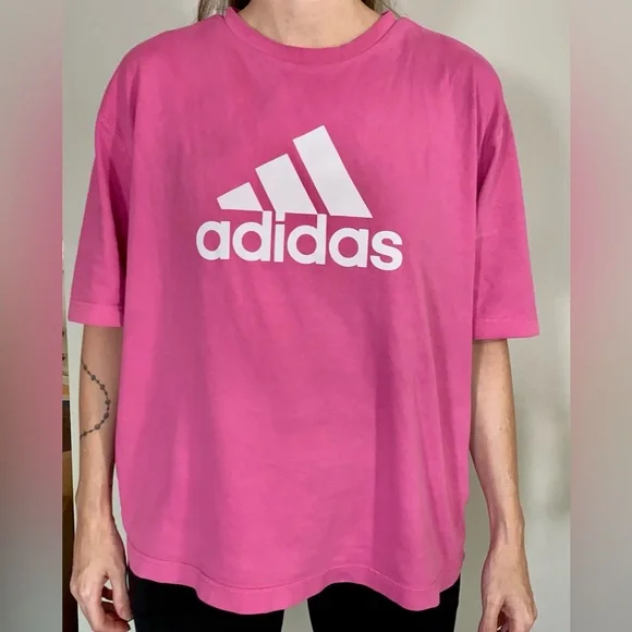 Pink adidas t-shirt - Picture 4 of 5